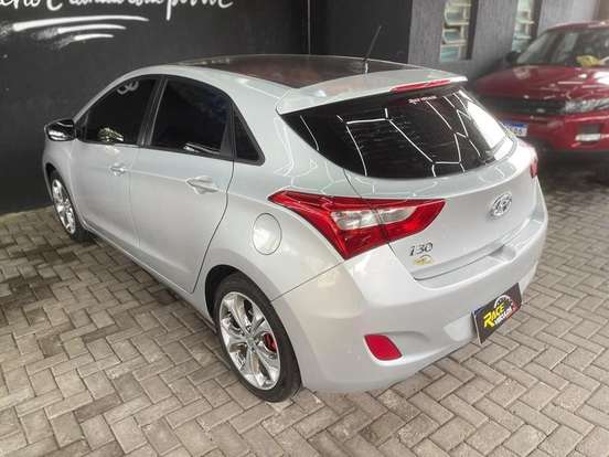 HYUNDAI-I30-1.8 MPI 16V GASOLINA 4P AUTOMATICO HYUNDAI-I30-2014