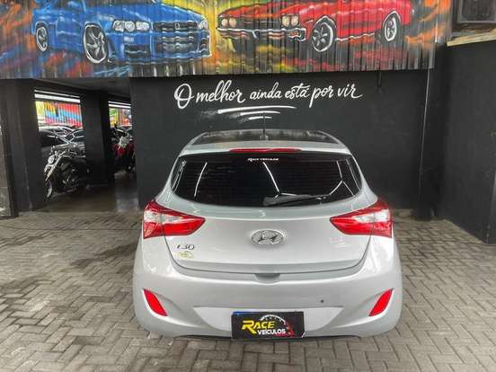 HYUNDAI-I30-1.8 MPI 16V GASOLINA 4P AUTOMATICO HYUNDAI-I30-2014