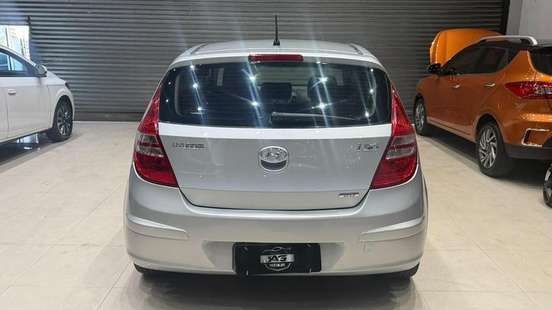 HYUNDAI-I30-2009