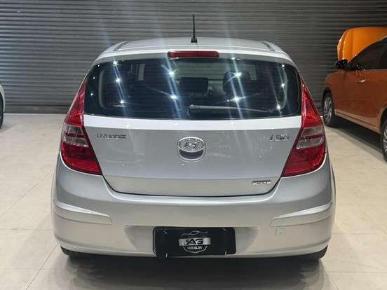HYUNDAI-I30-2.0 MPFI GLS 16V GASOLINA 4P AUTOMÁTICO HYUNDAI-I30-2009