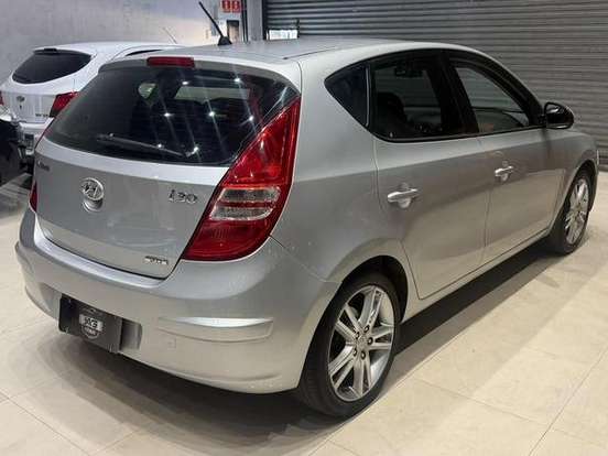 HYUNDAI-I30-2.0 MPFI GLS 16V GASOLINA 4P AUTOMÁTICO HYUNDAI-I30-2009