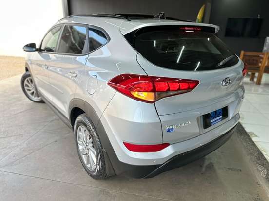 HYUNDAI-TUCSON-2018