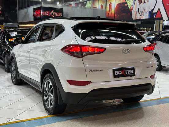 HYUNDAI-TUCSON-2022