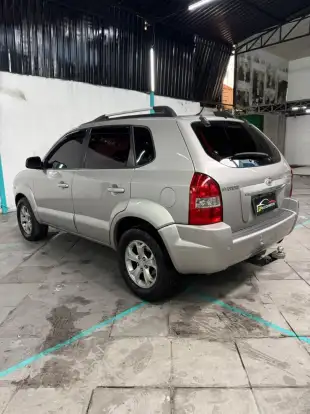 HYUNDAI-TUCSON-2009