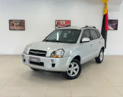 HYUNDAI TUCSON 2.0 MPFI GLS 16V 143CV 2WD FLEX 4P AUTOMÁTICO HYUNDAI TUCSON 2.0 MPFI GLS 16V 143CV 2WD FLEX 4P AUTOMÁTICO