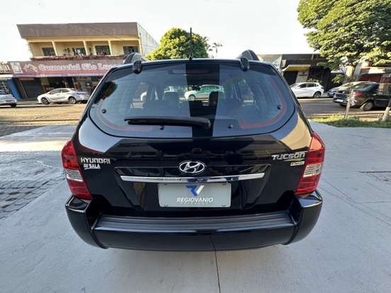 HYUNDAI-TUCSON-2013
