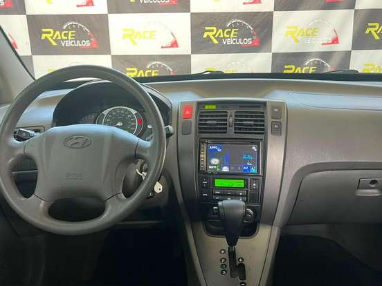 HYUNDAI-TUCSON-2.0 MPFI GLS 16V 143CV 2WD FLEX 4P AUTOMÁTICO HYUNDAI-TUCSON-2015