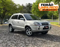 HYUNDAI TUCSON 2.0 MPFI GLS 16V 143CV 2WD GASOLINA 4P AUTOMÁTICO HYUNDAI TUCSON 2.0 MPFI GLS 16V 143CV 2WD GASOLINA 4P AUTOMÁTICO