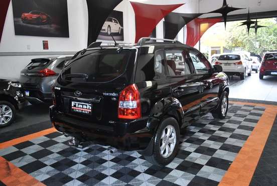 HYUNDAI-TUCSON-2008