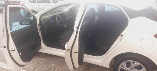 HYUNDAI-HB20-2023