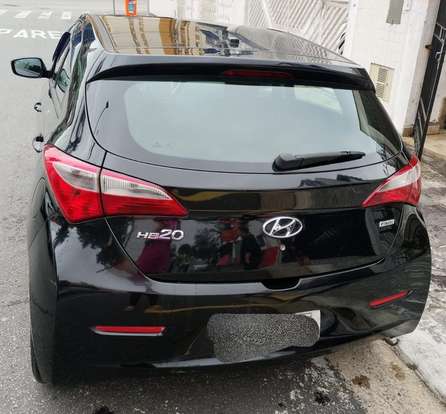 HYUNDAI-HB20-2013