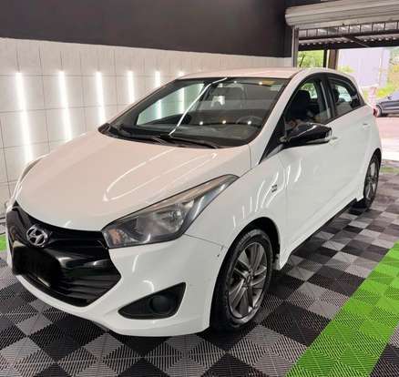 HYUNDAI-HB20-2015