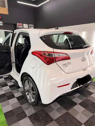 HYUNDAI-HB20-2015
