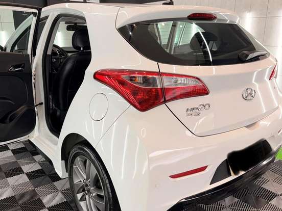 HYUNDAI-HB20-1.0 SPICY 12V FLEX 4P MANUAL HYUNDAI-HB20-2015