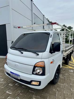 HYUNDAI HR 2.5 LONGO SEM CAÇAMBA 4X2 16V 130CV TURBO INTERCOOLER DIESEL 2P MANUAL