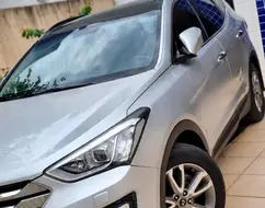 HYUNDAI SANTA FÉ 3.3 MPFI 4X4 7 LUGARES V6 270CV GASOLINA 4P AUTOMÁTICO HYUNDAI SANTA FÉ 3.3 MPFI 4X4 7 LUGARES V6 270CV GASOLINA 4P AUTOMÁTICO