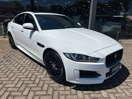 JAGUAR XE 2.0 16V INGENIUM P250 GASOLINA R-SPORT 4P AUTOMÁTICO