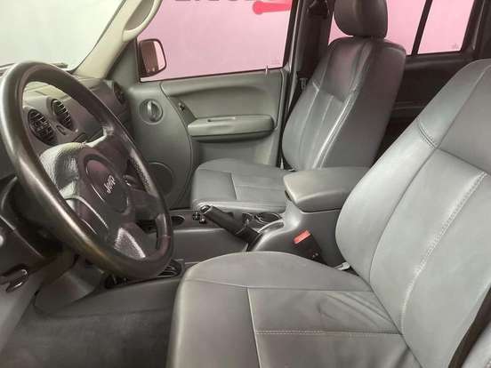 JEEP-CHEROKEE-2.4 SPORT 4X4 16V GASOLINA 4P MANUAL JEEP-CHEROKEE-2005