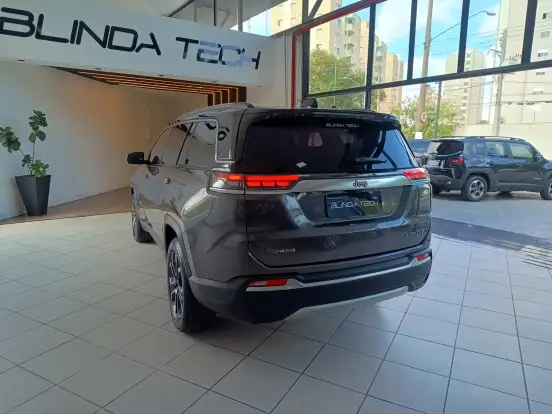 JEEP-COMMANDER-2022