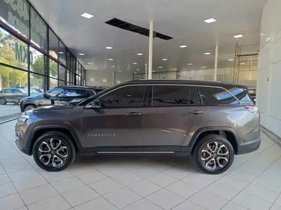 JEEP-COMMANDER-2022