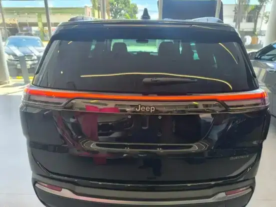 JEEP-COMMANDER-2026