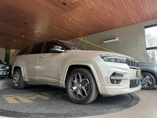 JEEP-COMMANDER-2021