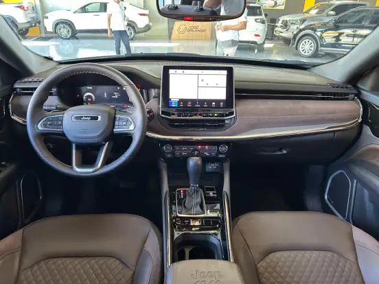 JEEP-COMMANDER-2024