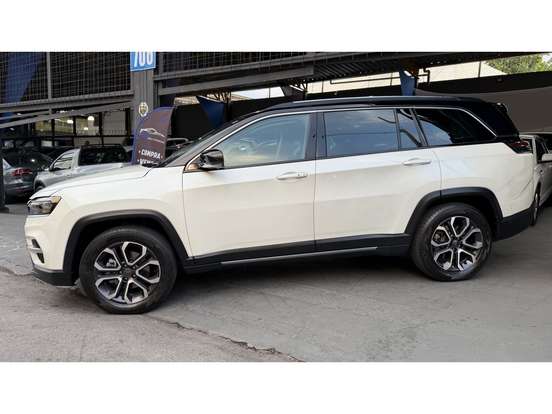 JEEP-COMMANDER-2023