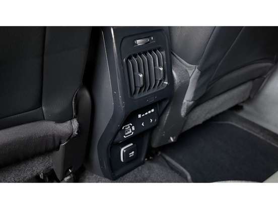 JEEP-COMMANDER-1.3 T270 TURBO FLEX LIMITED AT6 JEEP-COMMANDER-2023