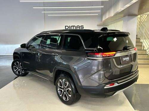 JEEP-COMMANDER-2023