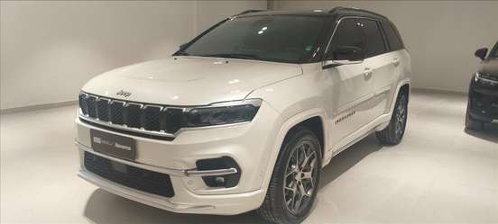 JEEP-COMMANDER-2024