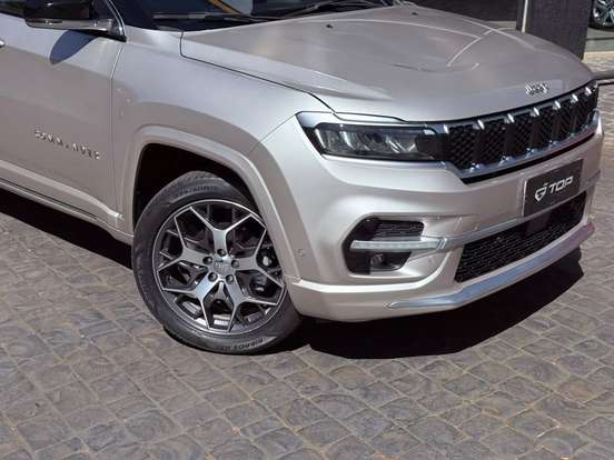 JEEP-COMMANDER-2021