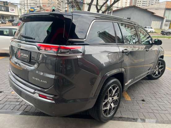 JEEP-COMMANDER-2023