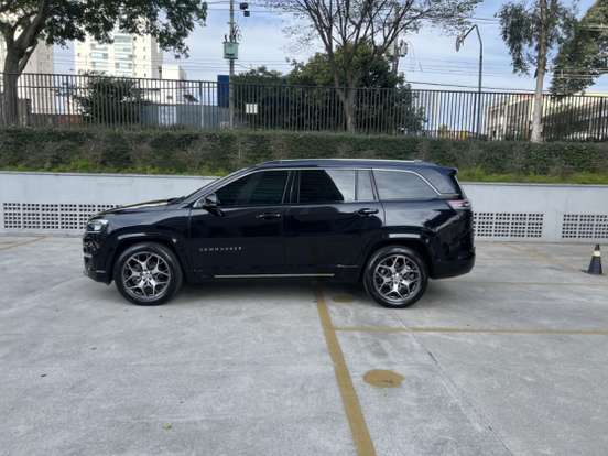 JEEP-COMMANDER-2024