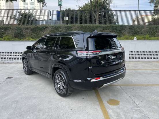 JEEP-COMMANDER-2024