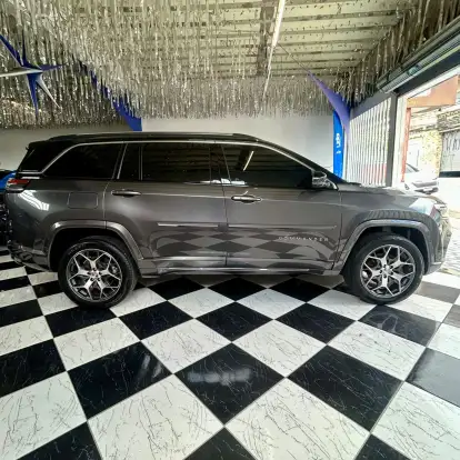 JEEP-COMMANDER-2.0 TD380 TURBO DIESEL OVERLAND AT9 JEEP-COMMANDER-2022