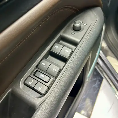 JEEP-COMMANDER-2022