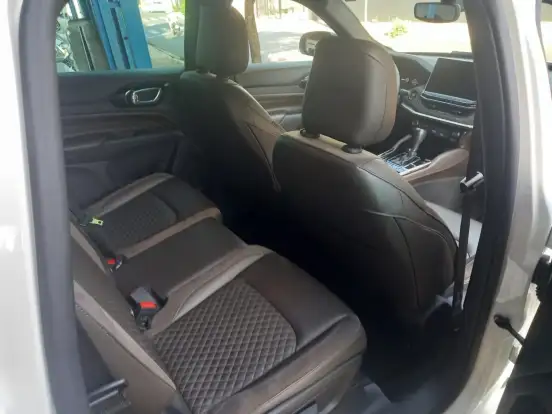 JEEP-COMMANDER-2.0 TD380 TURBO DIESEL OVERLAND AT9 JEEP-COMMANDER-2022