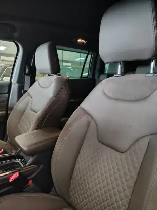 JEEP-COMMANDER-2.2 TURBO DIESEL OVERLAND AT9 JEEP-COMMANDER-2025