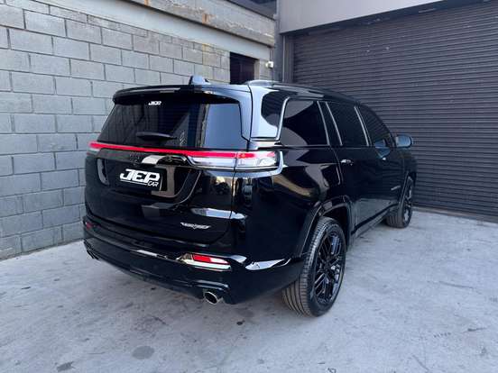 JEEP-COMMANDER-2025