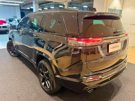 JEEP-COMMANDER-2024