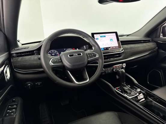 JEEP-COMMANDER-2024