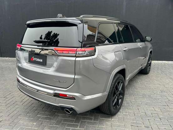 JEEP-COMMANDER-2.0 HURRICANE 4 TURBO GASOLINA BLACKHAWK AT9 JEEP-COMMANDER-2024