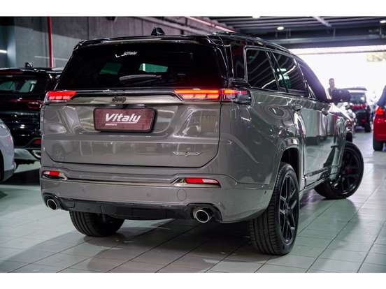 JEEP-COMMANDER-2.0 HURRICANE 4 TURBO GASOLINA BLACKHAWK AT9 JEEP-COMMANDER-2025