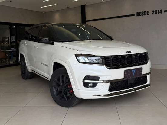 JEEP-COMMANDER-2.0 HURRICANE 4 TURBO GASOLINA BLACKHAWK AT9 JEEP-COMMANDER-2024