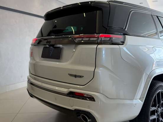 JEEP-COMMANDER-2024
