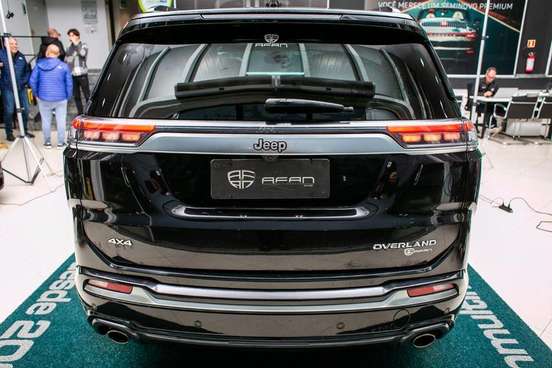 JEEP-COMMANDER-2.0 HURRICANE 4 TURBO GASOLINA OVERLAND AT9 JEEP-COMMANDER-2025