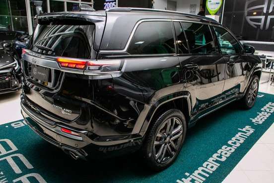 JEEP-COMMANDER-2.0 HURRICANE 4 TURBO GASOLINA OVERLAND AT9 JEEP-COMMANDER-2025