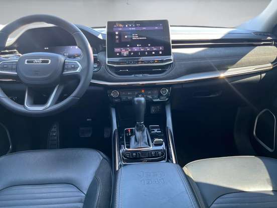 JEEP-COMMANDER-2021