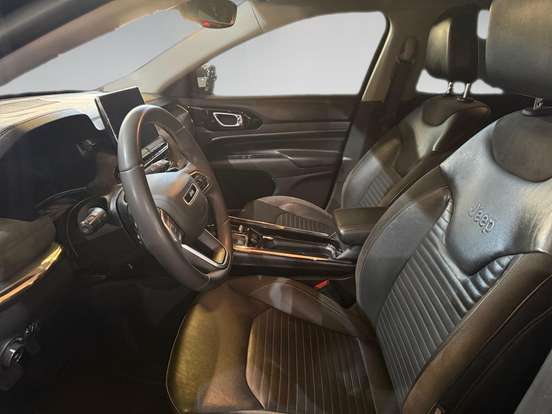 JEEP-COMMANDER-2022